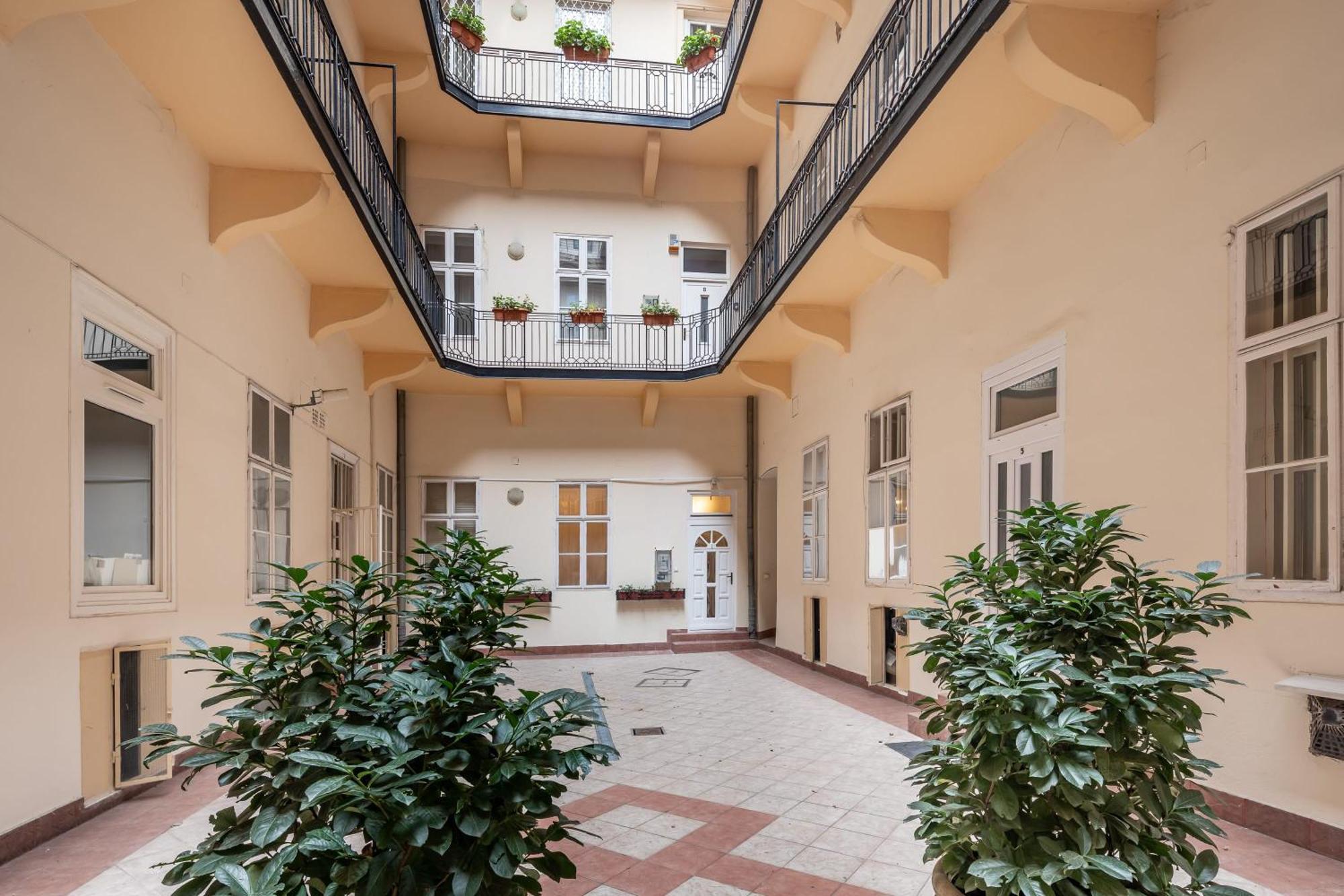 Excellent Location, Cozy Apartment Budapest Exterior photo